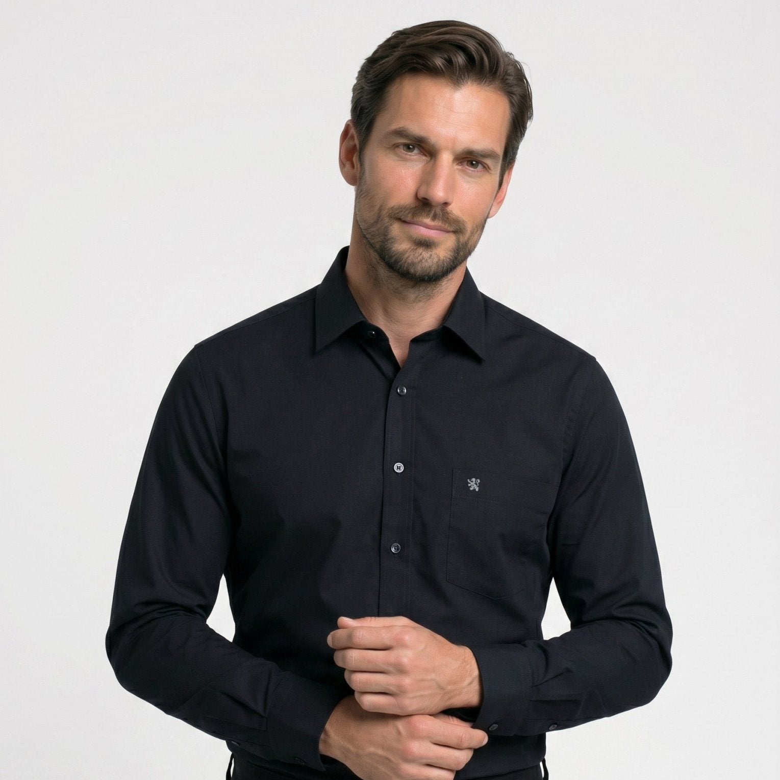 Manchester Camisa de Vestir Slim Fit en Algodon color negro para hombre