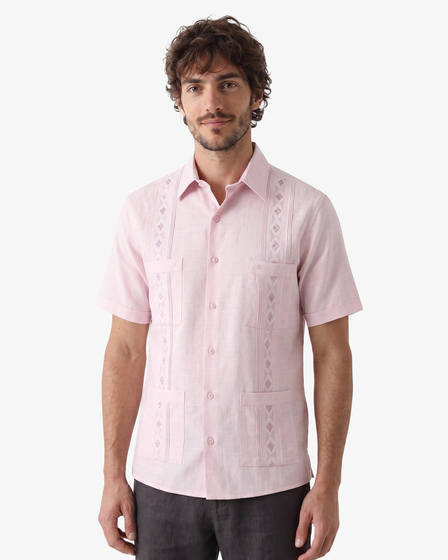 Manchester Guayabera Bordado Geométrico y Alforzas Finas - Manga Corta - Manchester