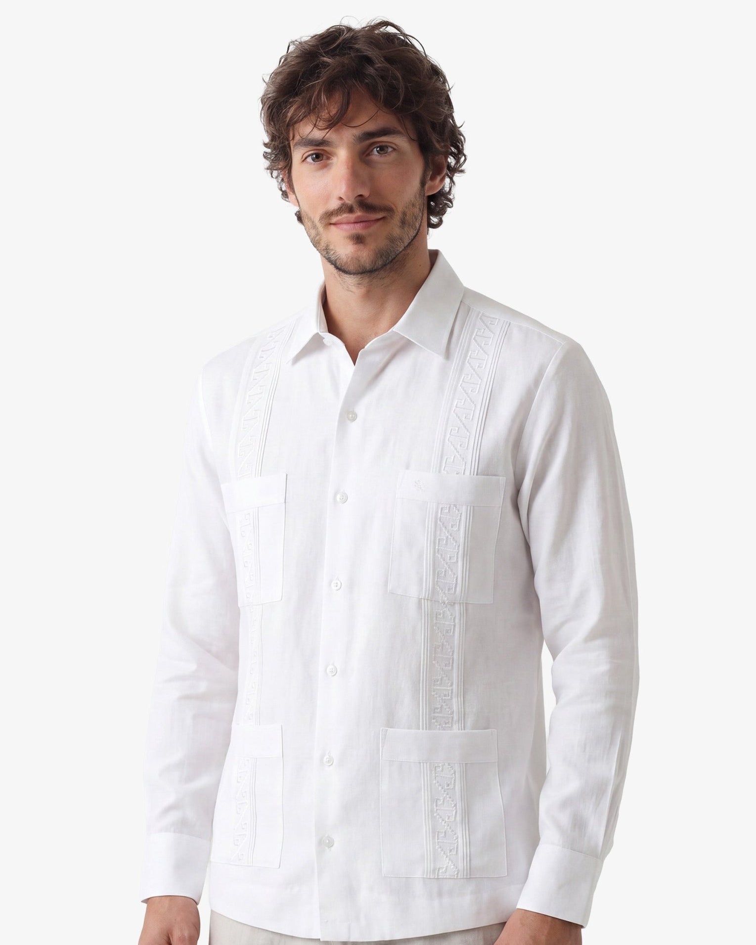 Manchester Guayabera Premium con Bordado Geométrico Elegante - Manchester