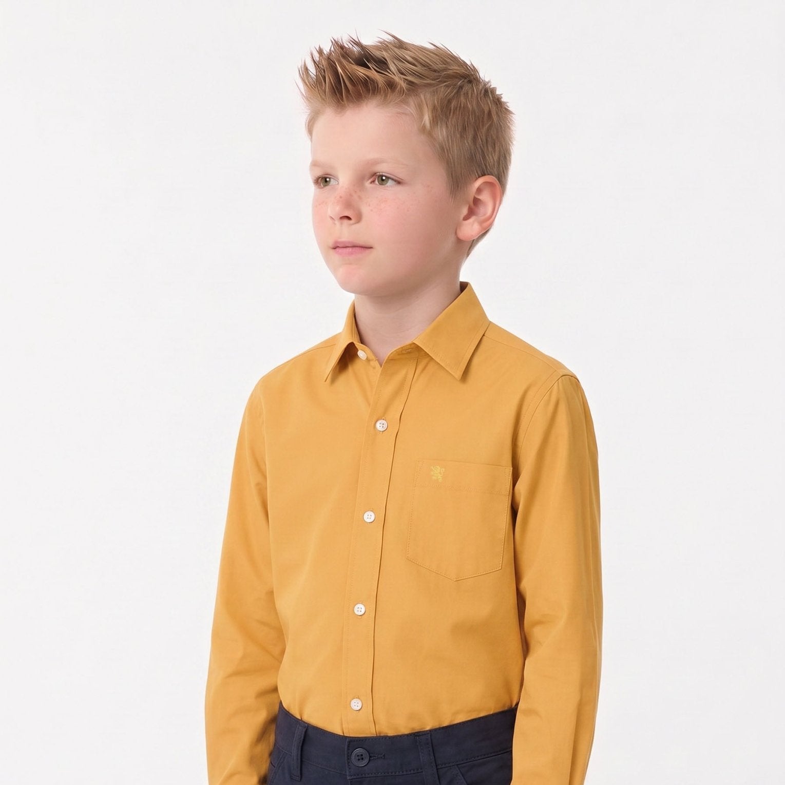 Manchester Junior Camisa de Vestir: Regular Fit Cuello Roma - Manchester