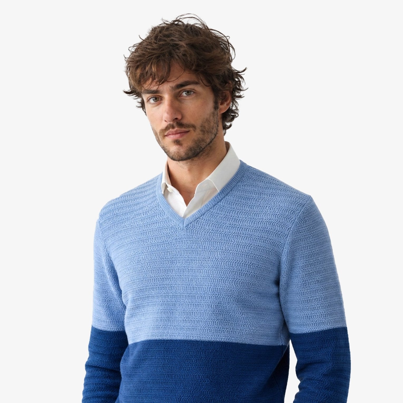 Manchester Suéter Cuello V Bicolor en Mezcla de Lana y Acrílico color azul jaspe para hombre