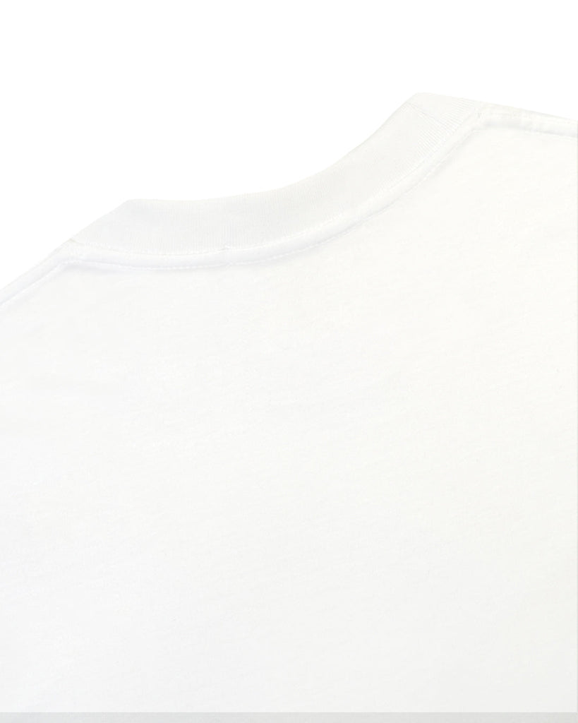 {"altText": "Manchester Polo Lisa Blanca Manga Corta Regular Fit en Poli\u00e9ster y Algod\u00f3n Vista de Manga", "color": "BLANCO", "url": "https://cdn.shopify.com/s/files/1/0762/6925/7013/files/1039U_BLANCO_5.jpg?v=1701789339"}