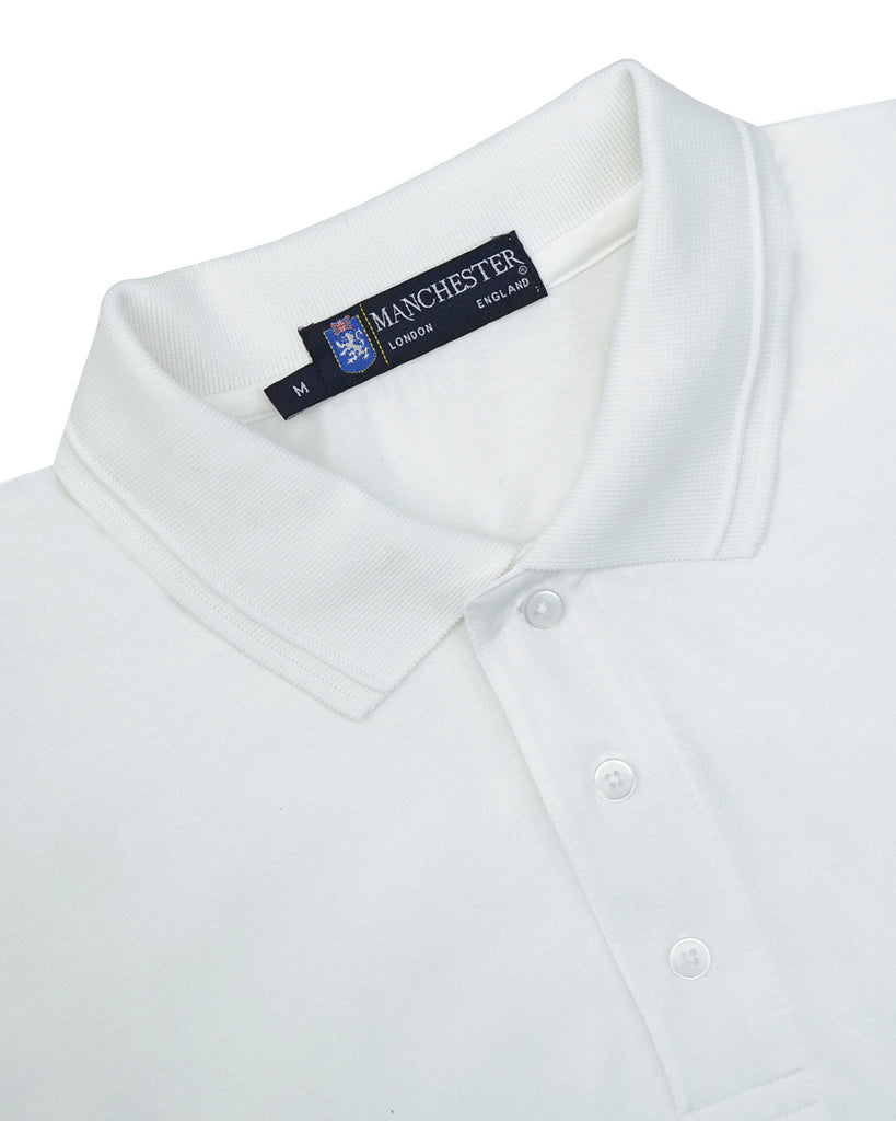 {"altText": "Manchester Polo en Blanco Manga Corta Lisa en Poli\u00e9ster-Algod\u00f3n Regular Fit Vista Cuello Clasico", "color": "BLANCO", "url": "https://cdn.shopify.com/s/files/1/0762/6925/7013/files/1431Q_BLANCO_3.jpg?v=1704403188"}