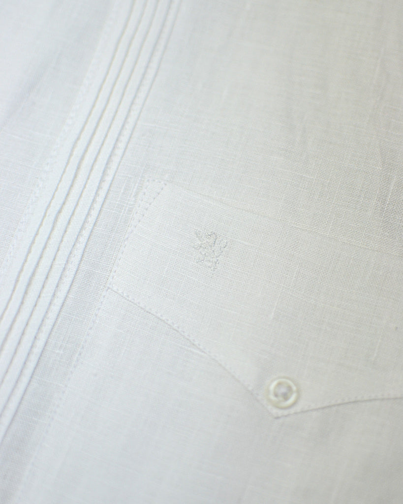 Guayabera de Lino Manga Larga Blanca Logo Bordado Leon