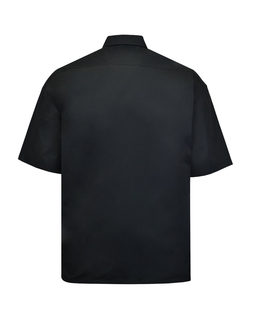 {"altText": "Manchester Camisa en Negro Tallas Extras Manga Corta Regular fit Vista de Espalda", "color": "NEGRO", "url": "https://cdn.shopify.com/s/files/1/0762/6925/7013/files/3081-A_Negro_2.jpg?v=1712007322"}