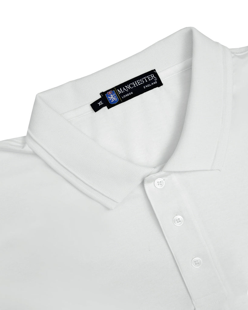 {"altText": "Manchester Camisa Polo Blanca de Manga Corta para Tallas Extras Vista Cuello Clasico", "color": "BLANCO", "url": "https://cdn.shopify.com/s/files/1/0762/6925/7013/files/3093L_BLANCO_3.jpg?v=1704403717"}