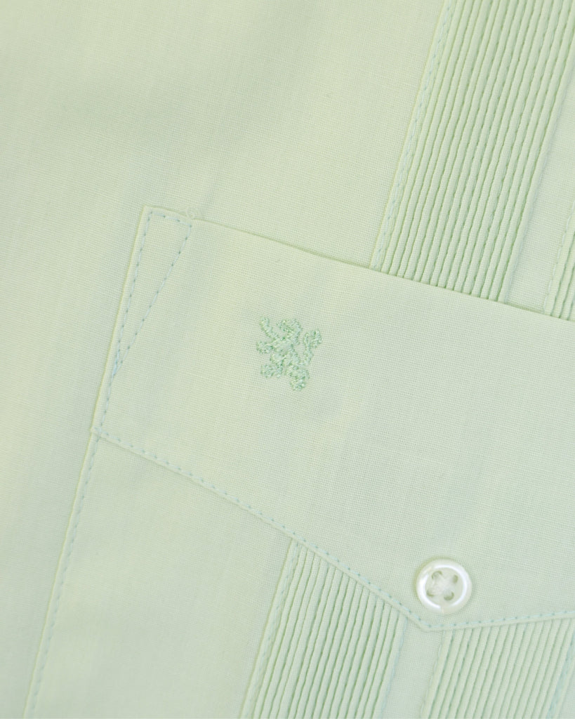 Manchester Guayabera Manga Corta con Cuello Mónaco Logo Leon Bordado en Menta