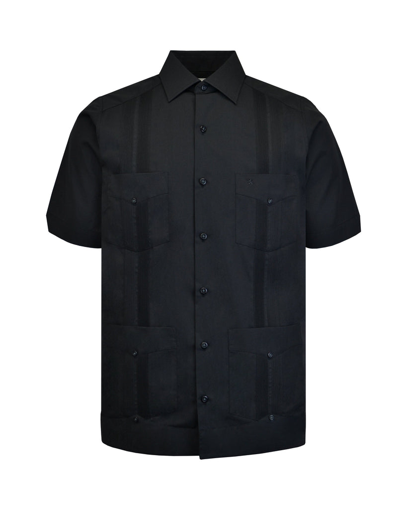 Manchester Guayabera Manga Corta con Cuello Mónaco Vista Frontal en Negro