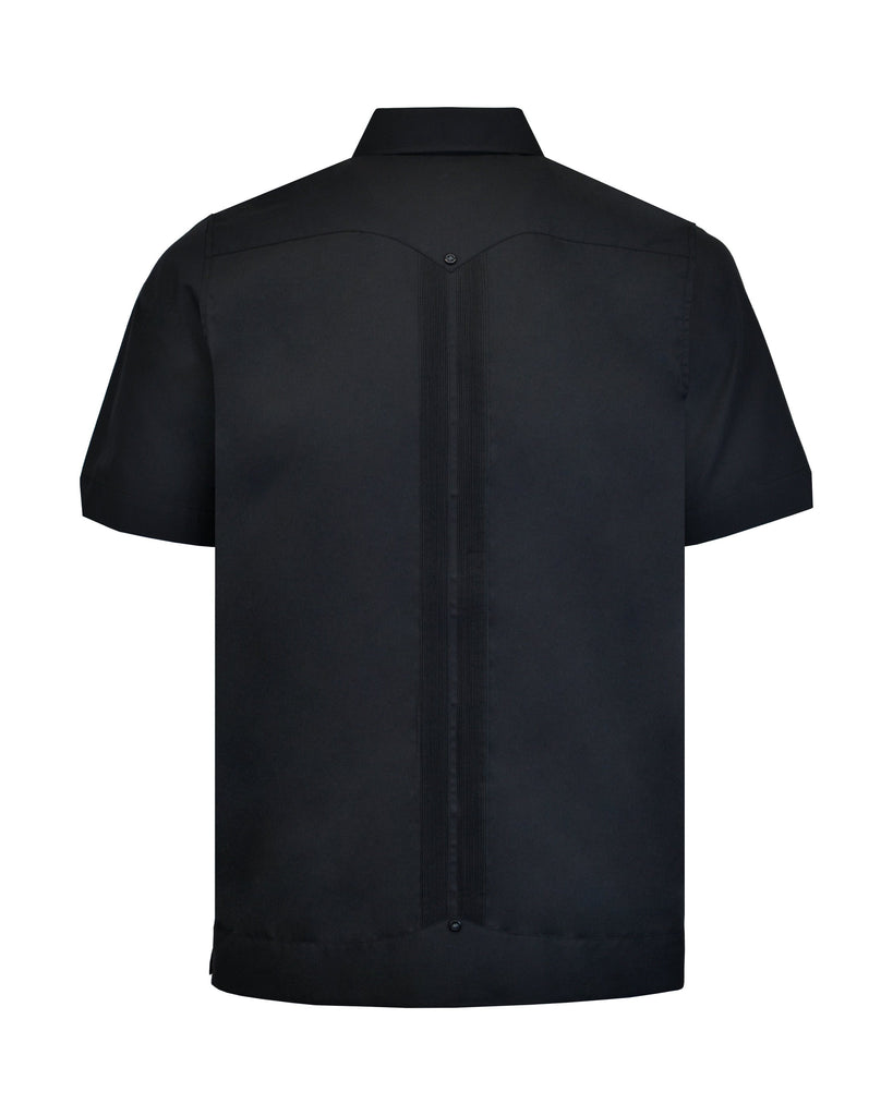 Manchester Guayabera Manga Corta con Cuello Mónaco Vista Trasera en Negro