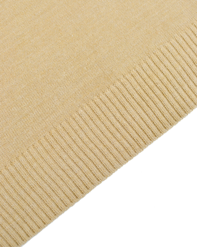 Manchester Chaleco en Beige Cuello V en Acrilico Detalle Borde