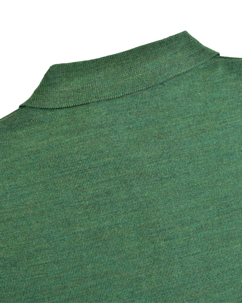 Manchester Sueter en Verde Cuello con Botones Slim Fit en Acrilico Vista Cuello de Espalda