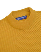 Manchester Sweater con Cuello Redondo y Tejido de Líneas Inclinadas color mostaza para hombre