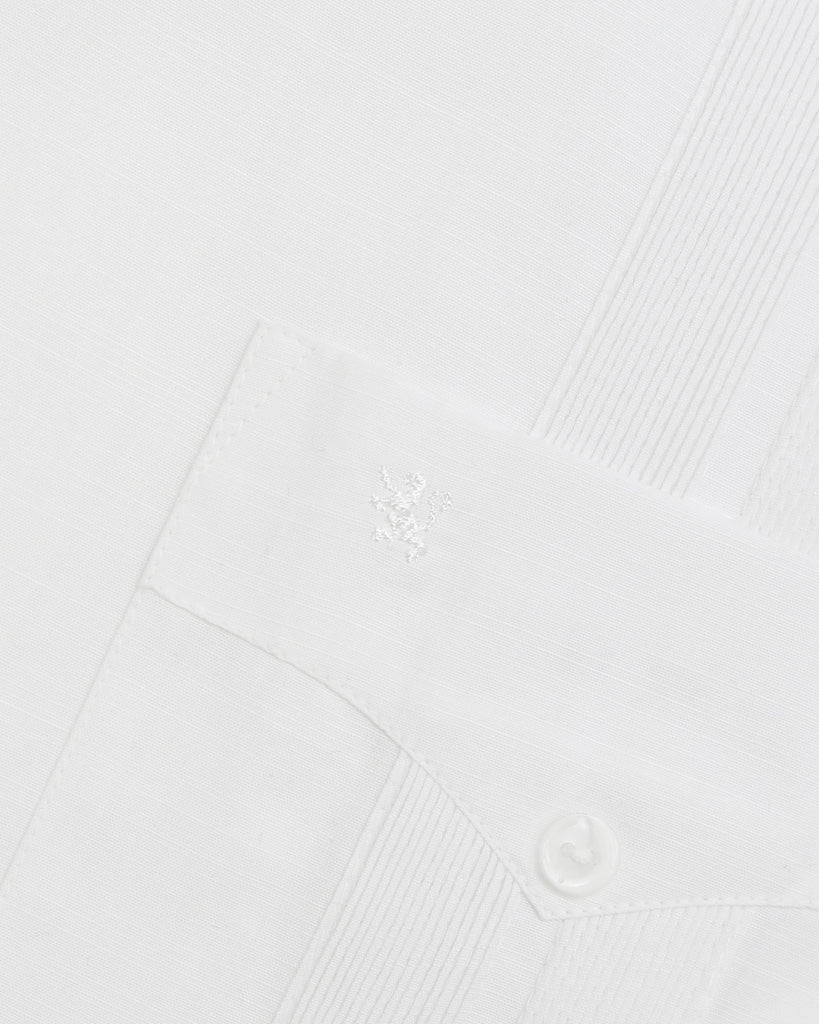 Manchester Uxmal Guayabera Blanca Logo Leon