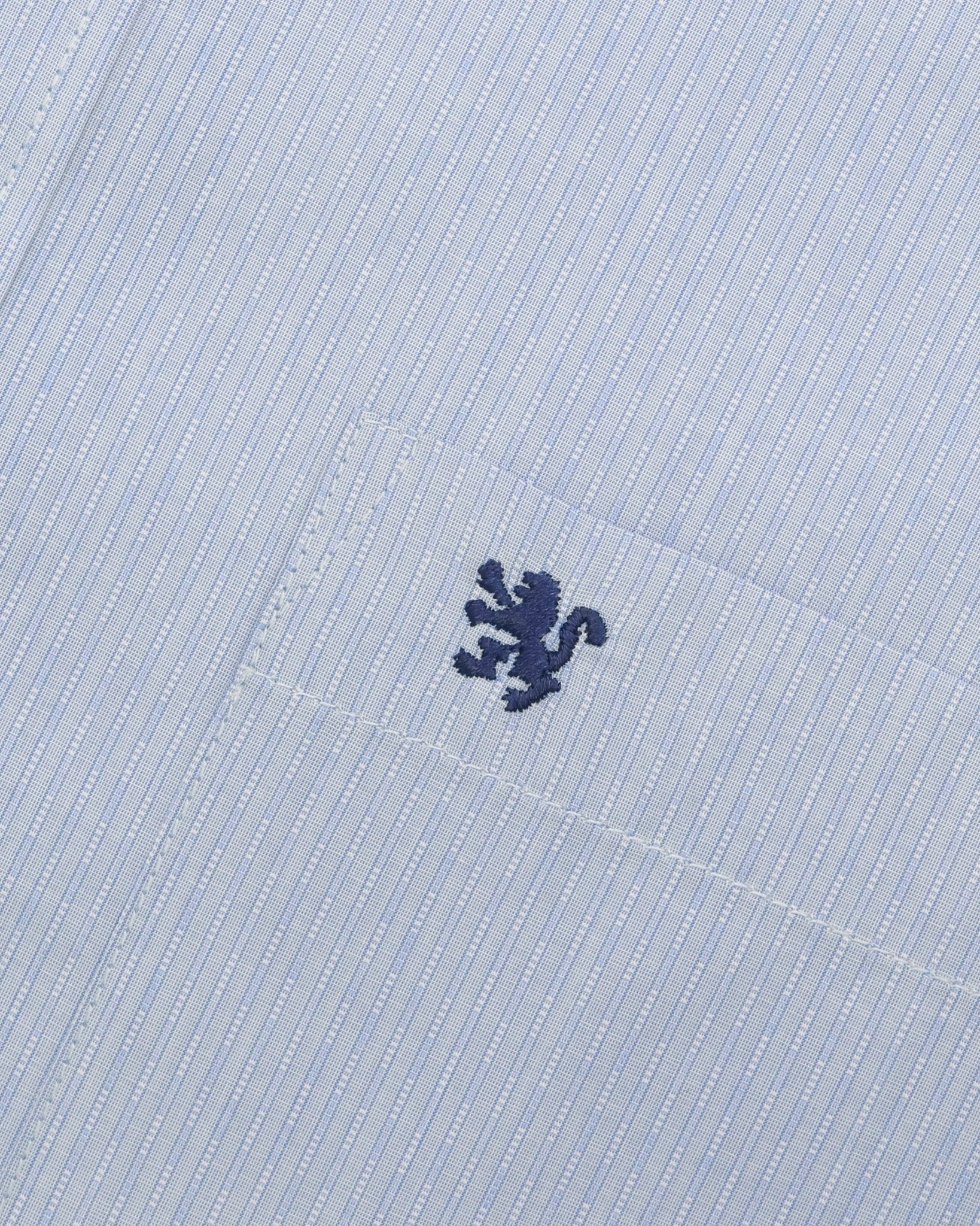 Manchester Camisa Casual Button Down Micro Rayas y Bolsillo Frontal - Manchester