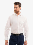 Manchester Camisa de Vestir - Cuello Ajustable con Bolsillo color blanco para hombre