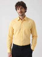 Manchester Camisa de Vestir Lisa Slim Fit con Puño Convertible y Un Bolsillo Mezcla Algodón color trigo para hombre