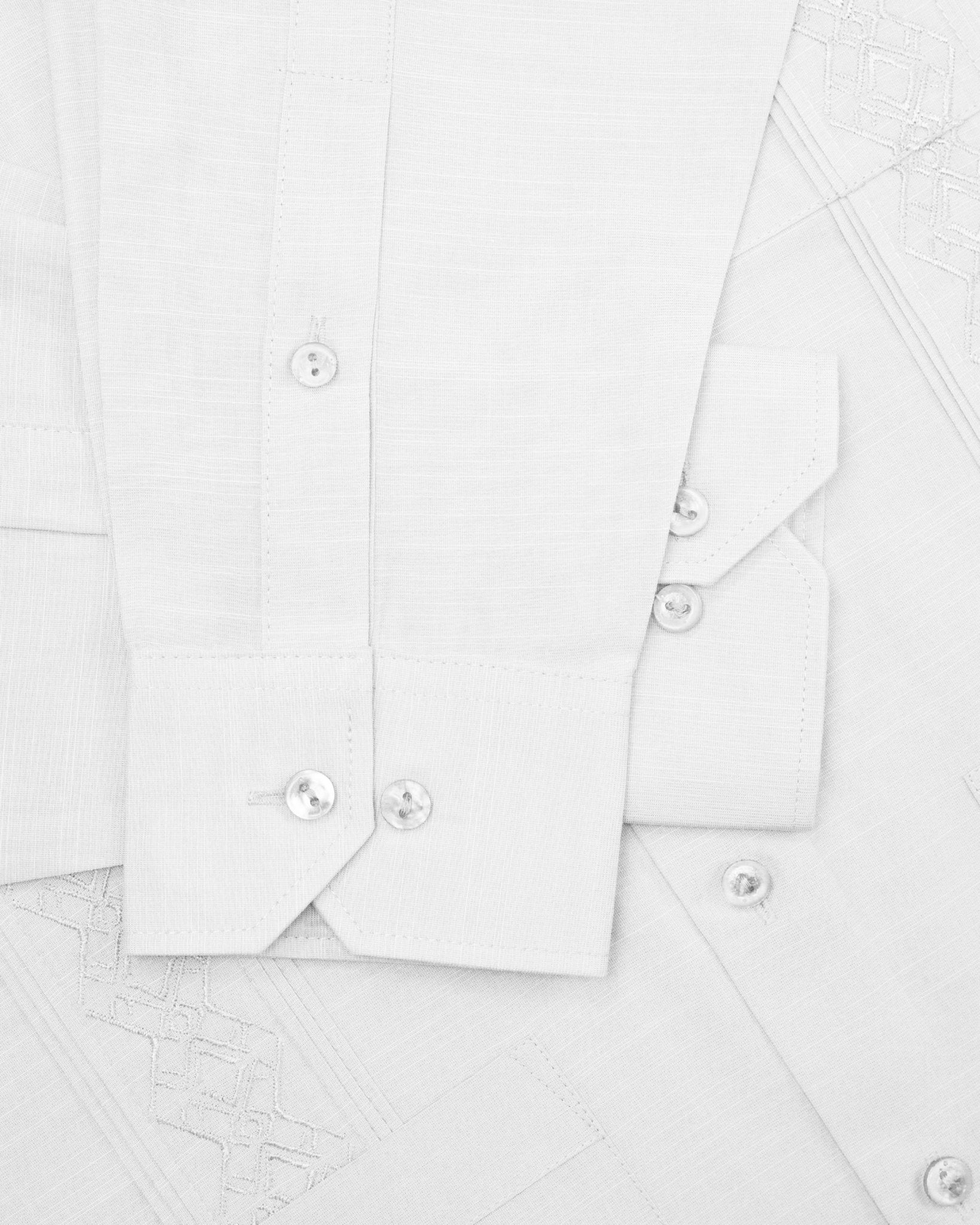 Manchester Guayabera Alforzas Artesanales y Bordado en Relieve - Manchester