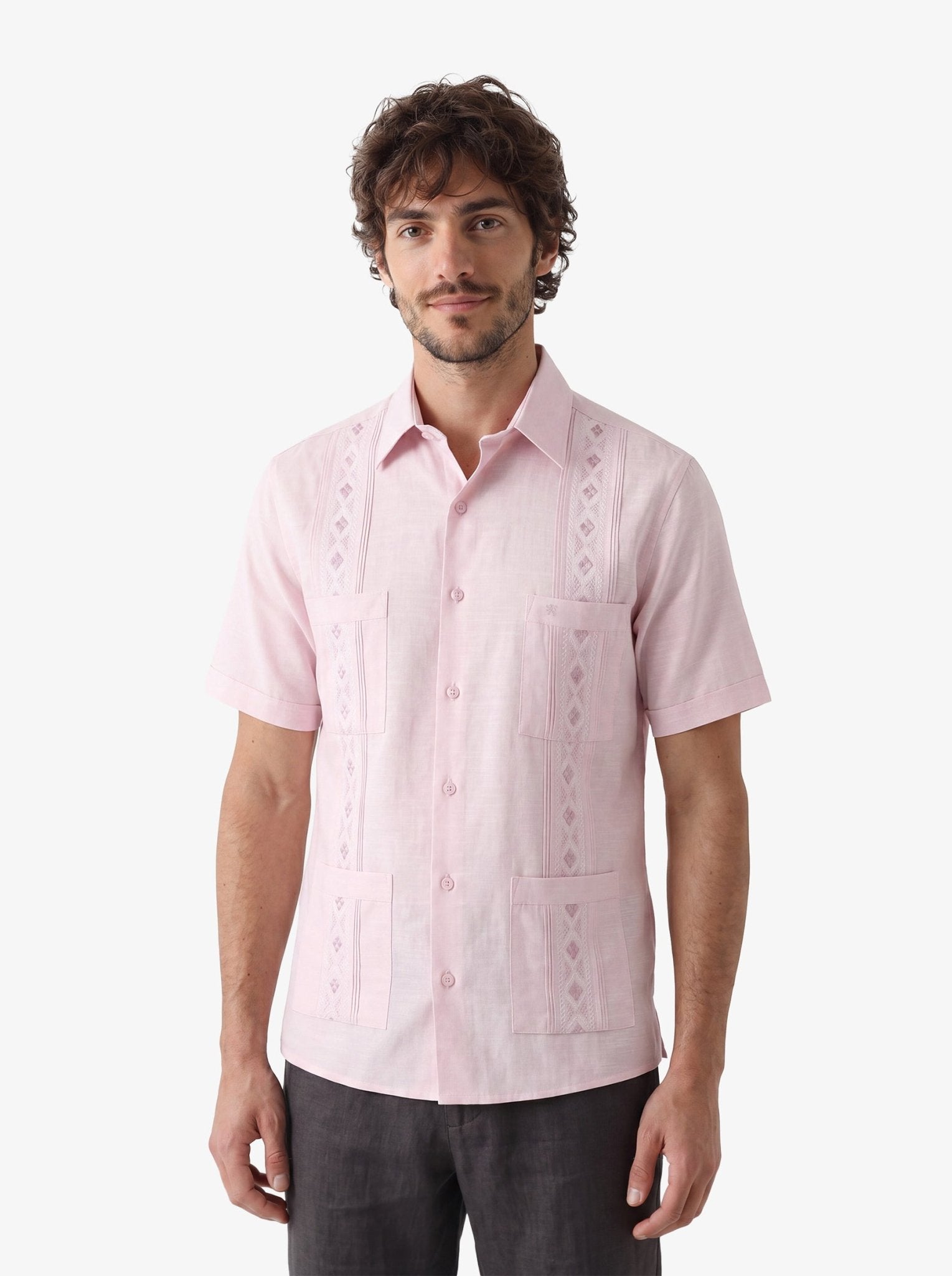 Manchester Guayabera Bordado Geométrico y Alforzas Finas - Manga Corta - Manchester