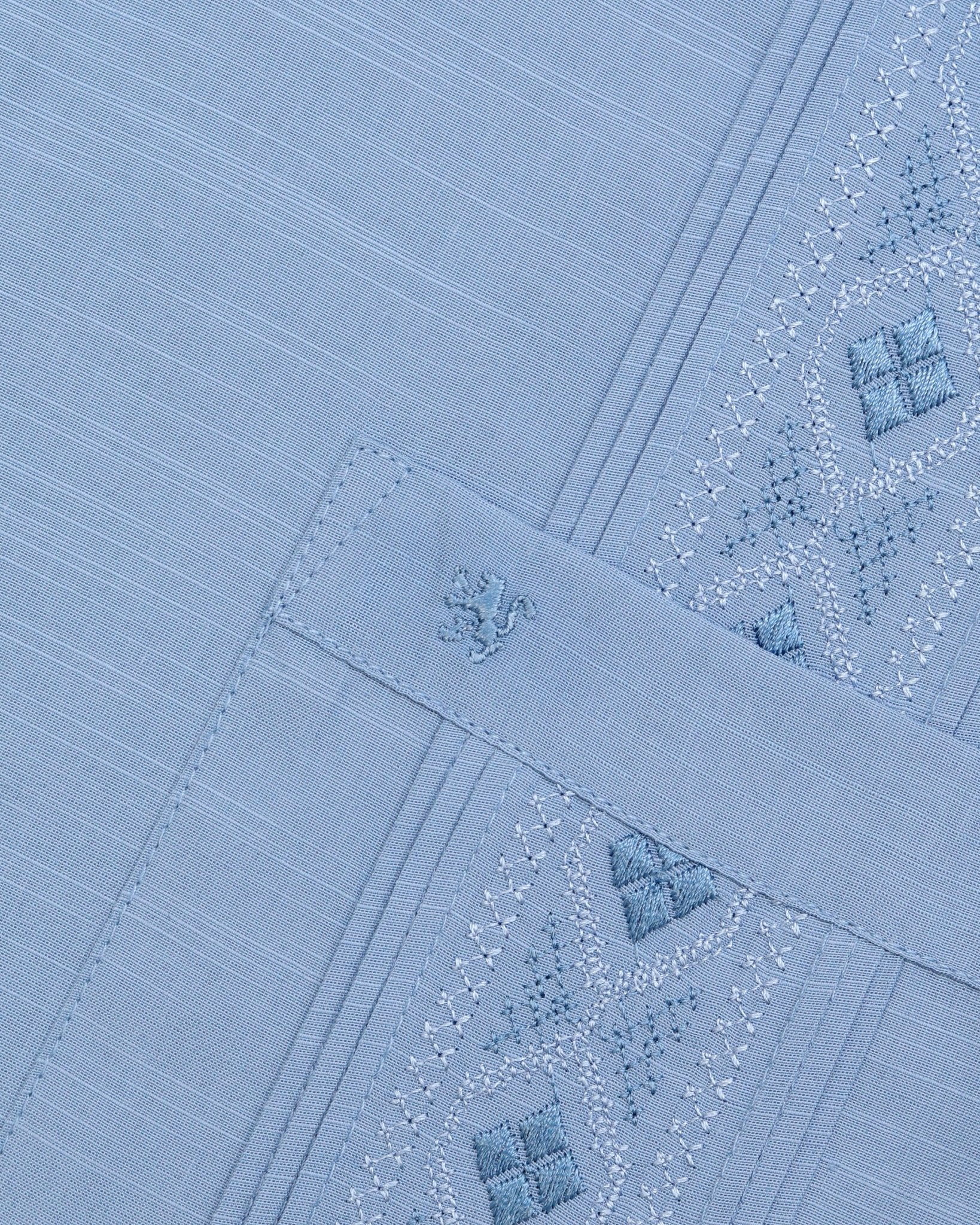 Manchester Guayabera Bordado Geométrico y Alforzas Finas - Manga Corta - Manchester