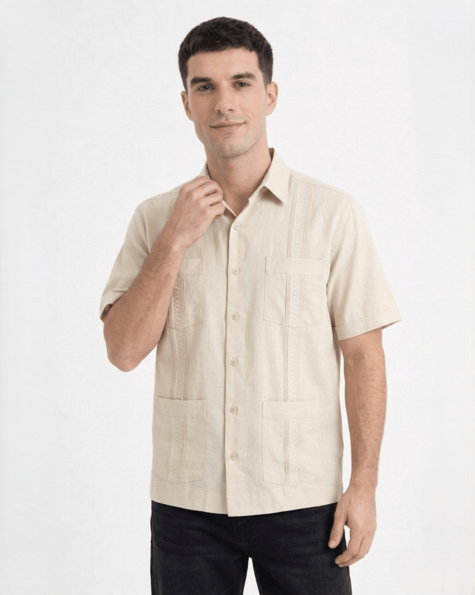 Manchester Guayabera Corta con Bordado de Circulos Cuatro Bolsas - Manchester