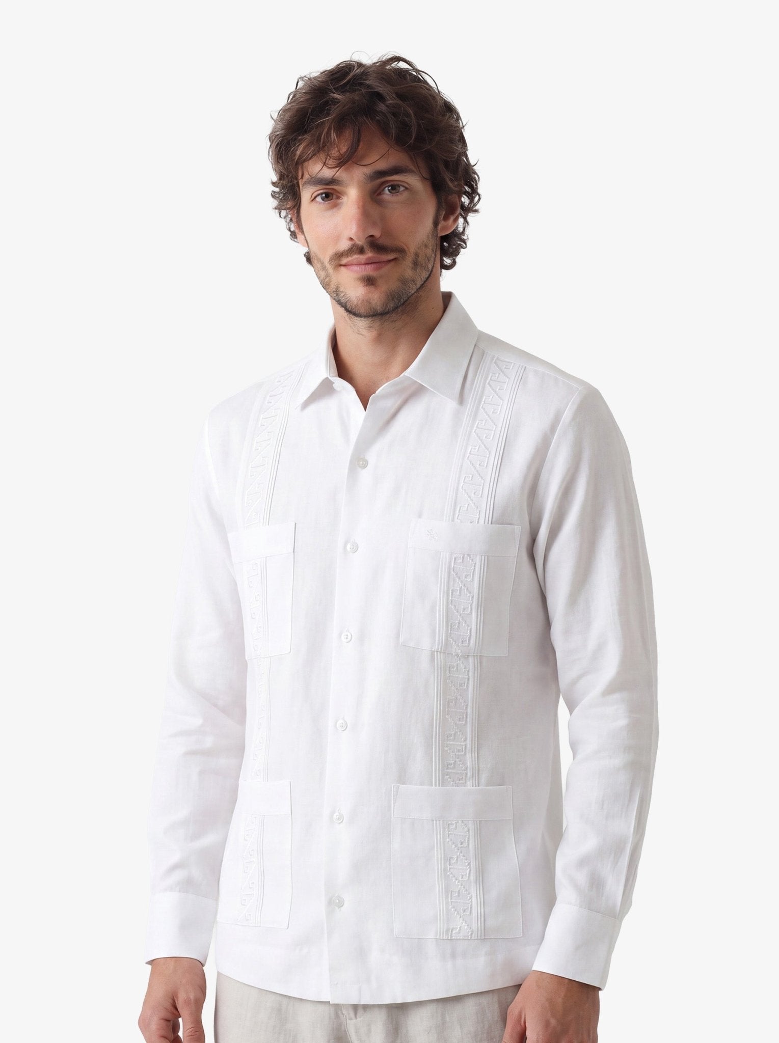 Manchester Guayabera Premium con Bordado Geométrico Elegante - Manchester