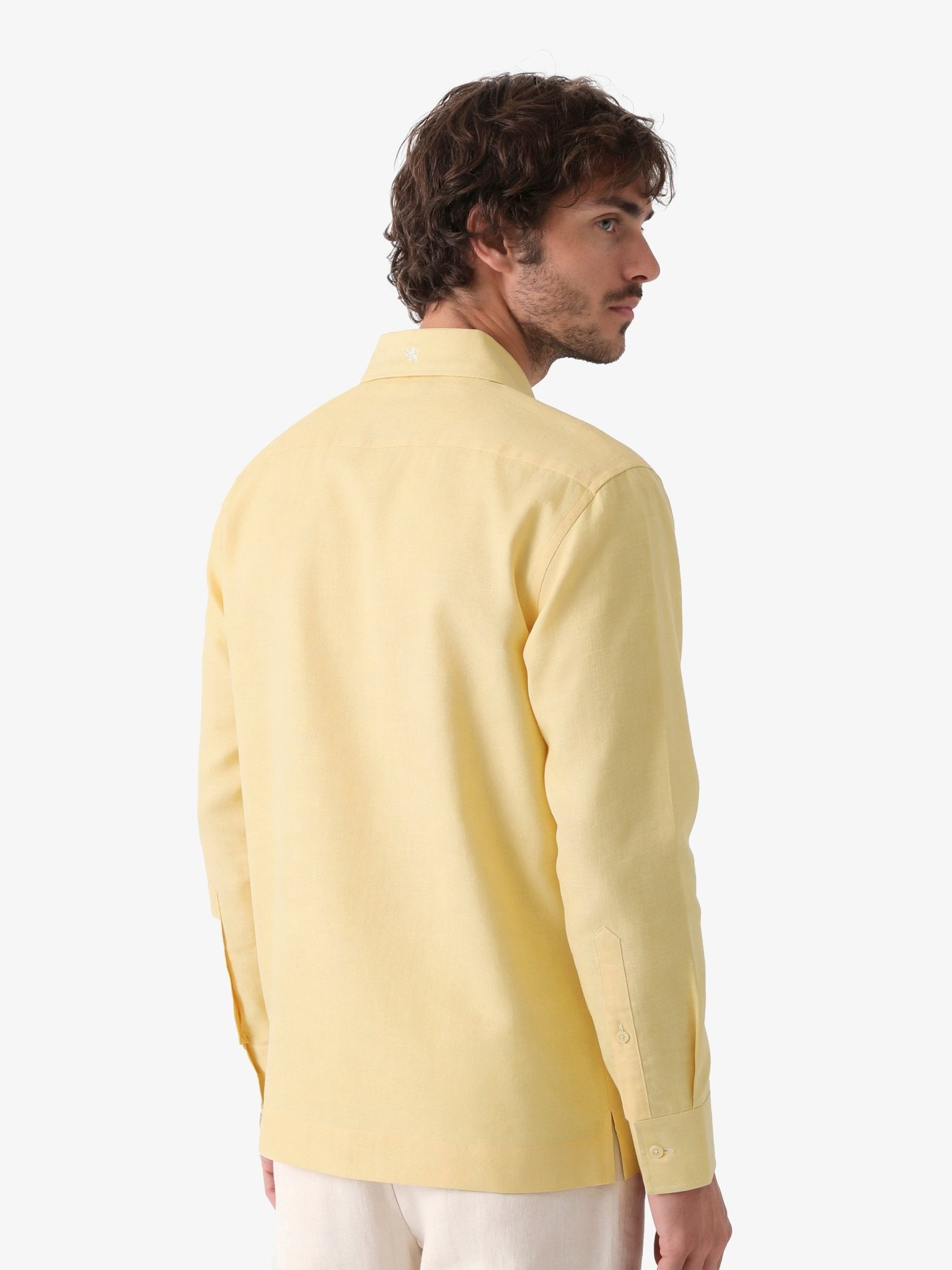 Manchester Guayabera sin Bolsas Slim Fit con Puño Convertible de Lino - Manchester