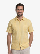 Manchester Guayabera Tradicional Alforzas Bordado Vertical - Manchester