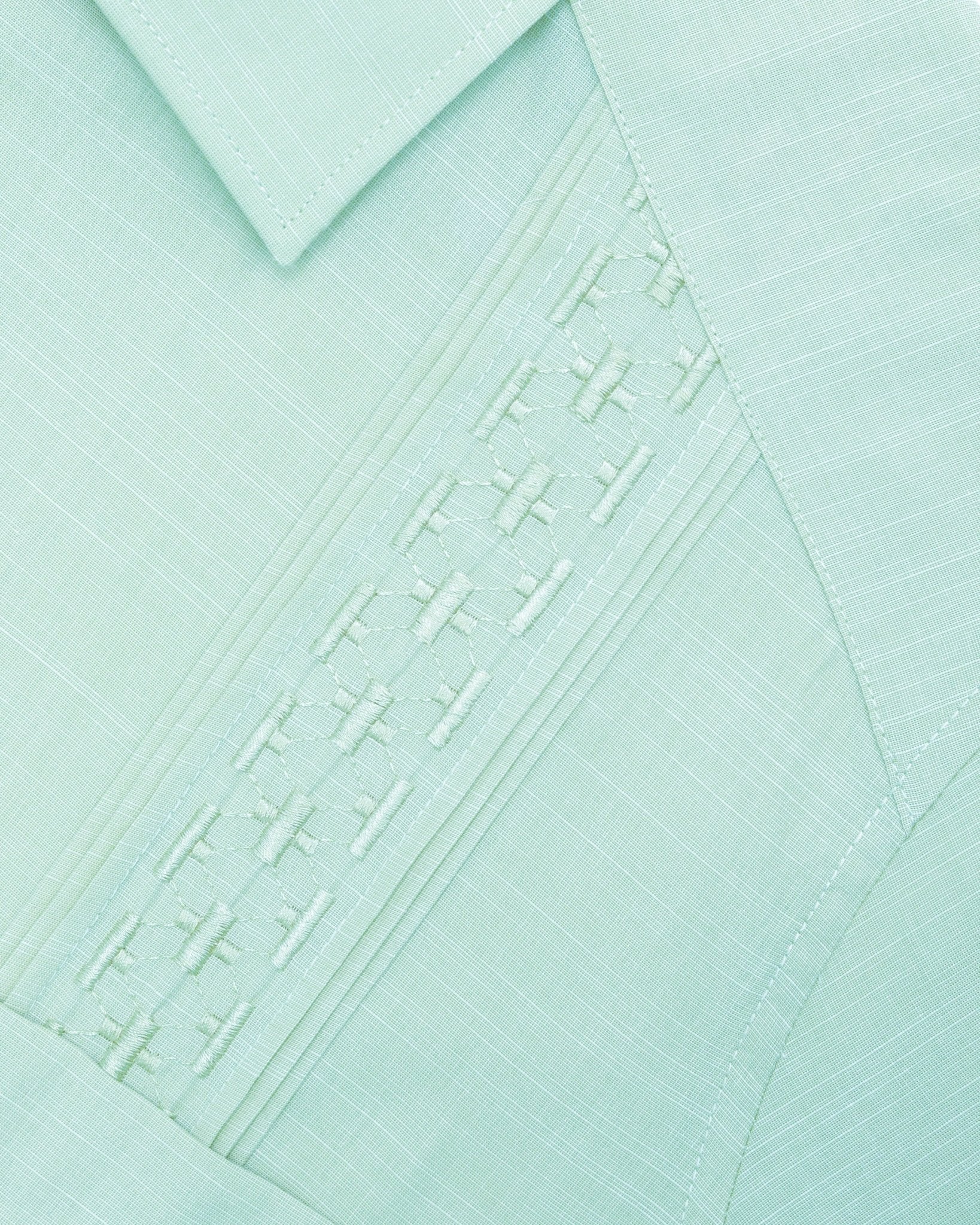 Manchester Guayabera Tradicional Alforzas Bordado Vertical - Manchester