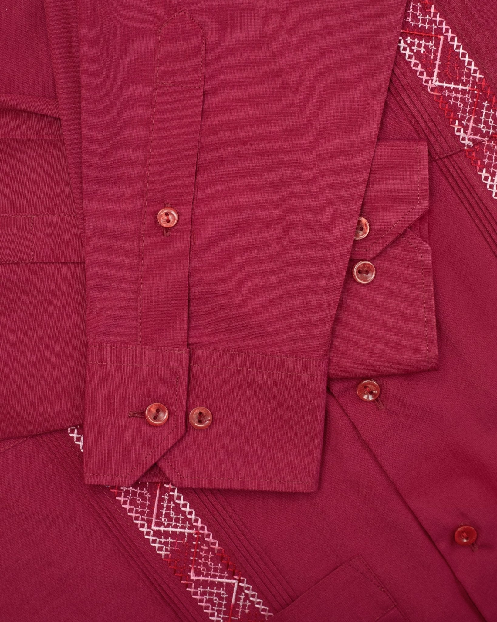 Manchester Guayabera Tradicional Slim Fit Alforzas Bordado - Manchester