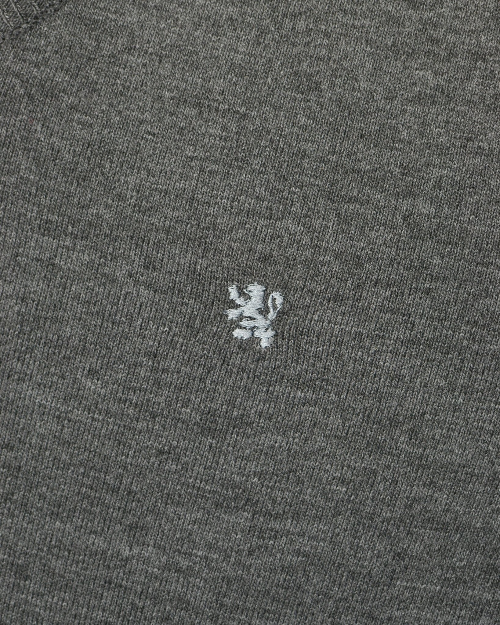 Manchester Sweater con Cuello V Elegante - Manchester