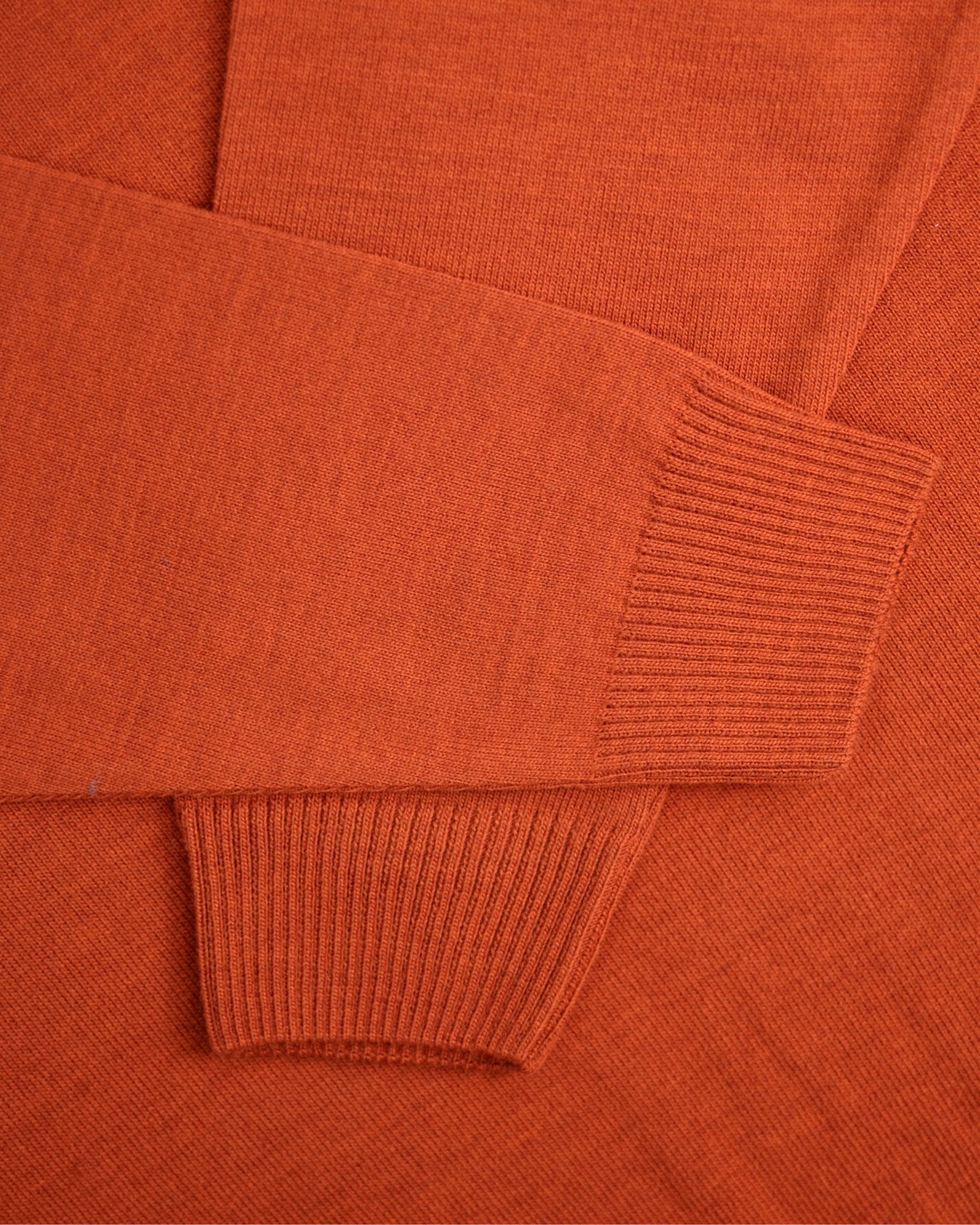 Manchester Sweater con Cuello V Elegante - Manchester