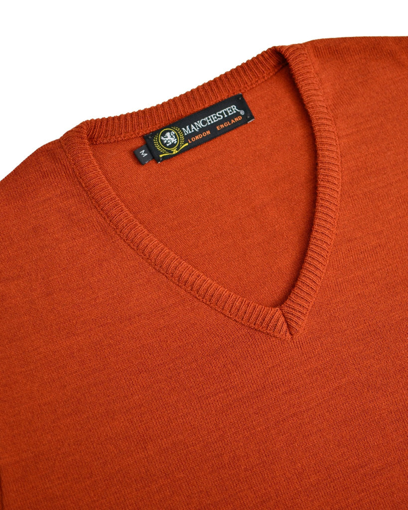 Manchester Sweater con Cuello V Elegante - Manchester